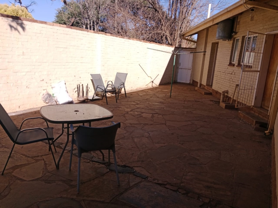 To Let 3 Bedroom Property for Rent in Kuruman Northern Cape